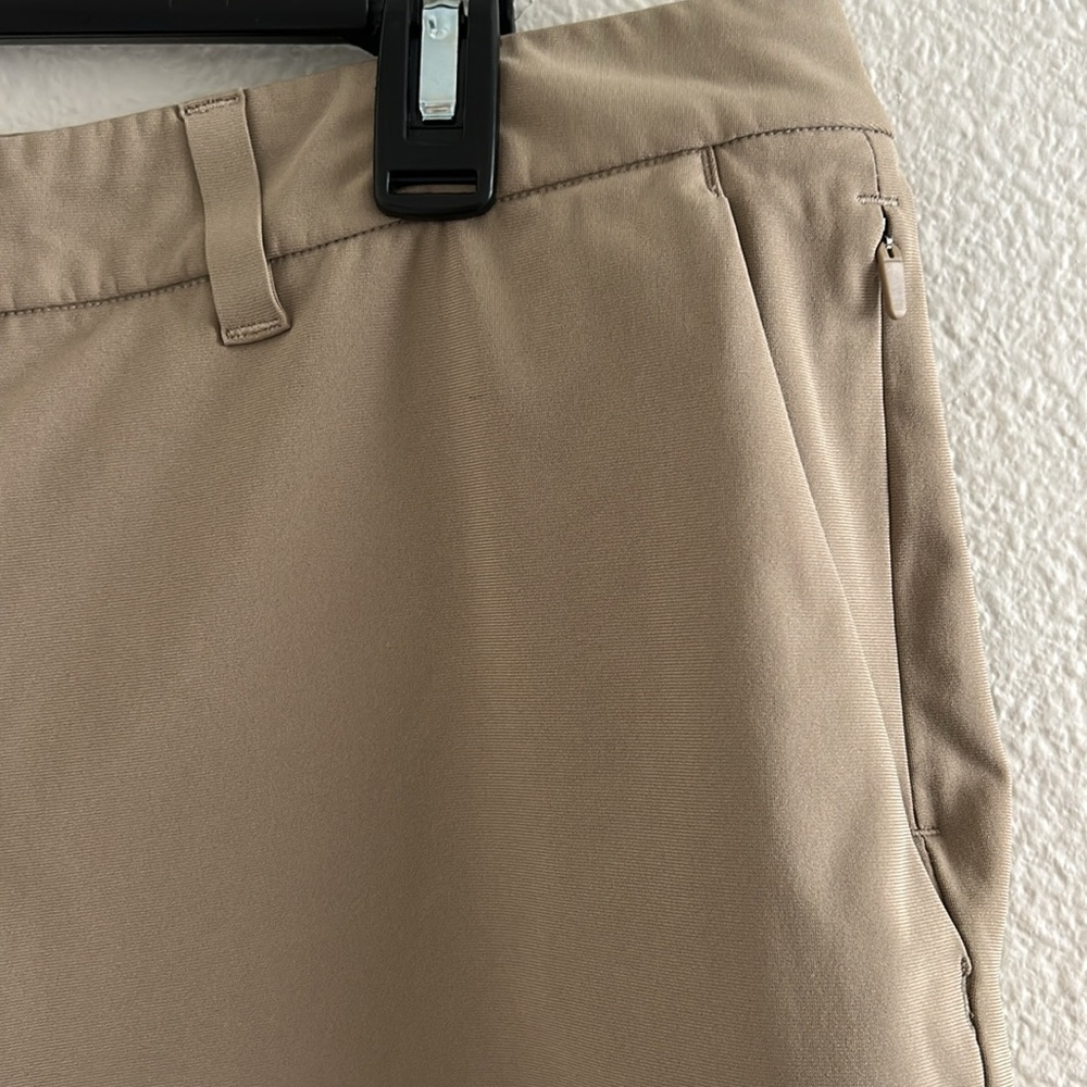 Lululemon ABC Classic Fit Shorts 36 - Picture 3 of 6